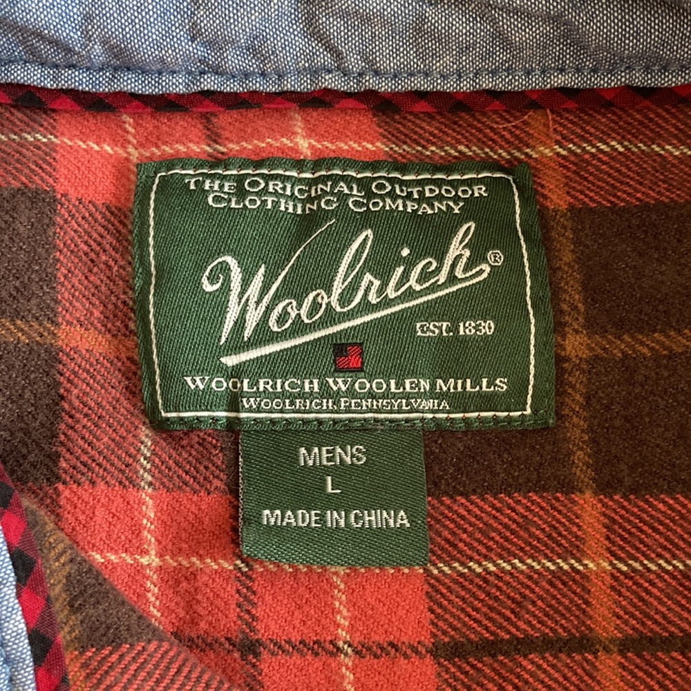 Woolrich flannel in Lava Twist - Picture 5 of 7